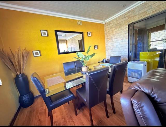 3 BEDROOM HOUSE FOR SALE IN VANDERBIJLPARK CE 3